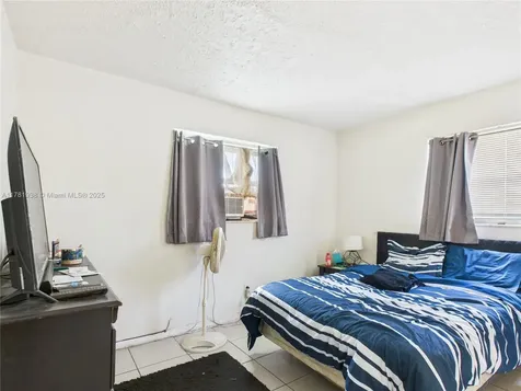 2707 NW 13th Street Fort Lauderdale FL 33311