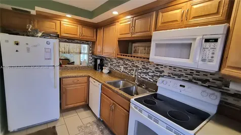 4500 N Federal Highway Lighthouse Point FL 33064