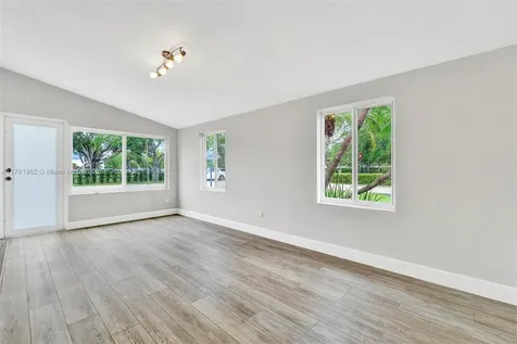 17000 SW 89th Court Palmetto Bay FL 33157