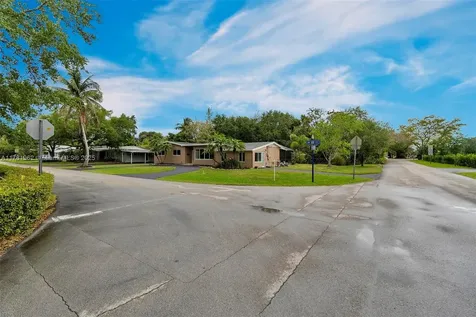 17000 SW 89th Court Palmetto Bay FL 33157