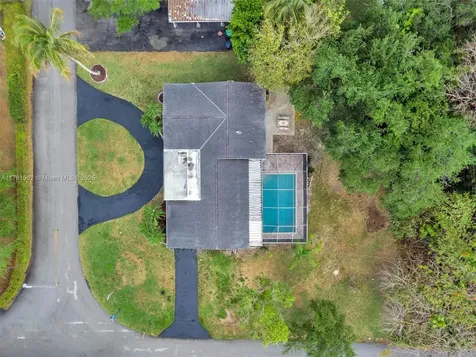 17000 SW 89th Court Palmetto Bay FL 33157