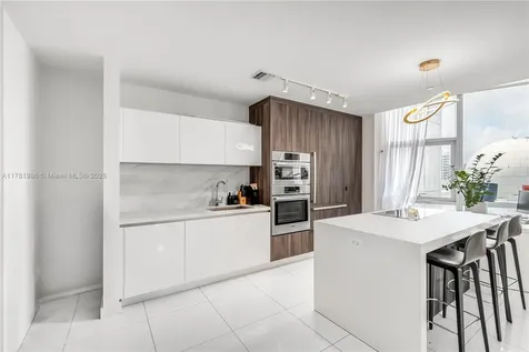 851 NE 1st Avenue Miami FL 33132
