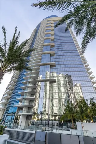 851 NE 1st Avenue Miami FL 33132