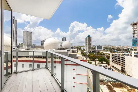 851 NE 1st Avenue Miami FL 33132