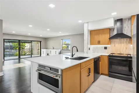 8385 Rednock Lane Miami Lakes FL 33016