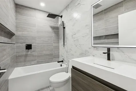 8385 Rednock Lane Miami Lakes FL 33016