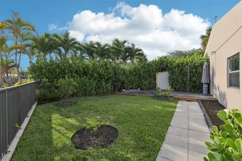 8385 Rednock Lane Miami Lakes FL 33016