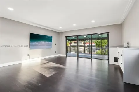 8385 Rednock Lane Miami Lakes FL 33016