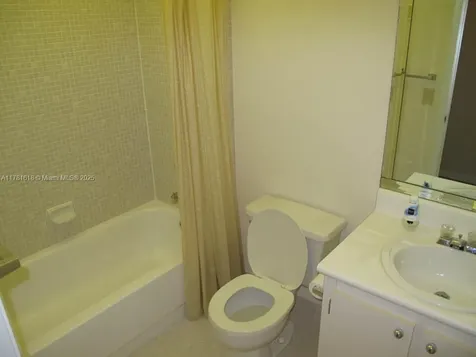 9674 S Belfort Circle Tamarac FL 33321