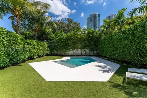 2031 S Miami Avenue Miami FL 33129