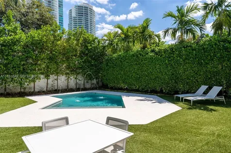 2031 S Miami Avenue Miami FL 33129