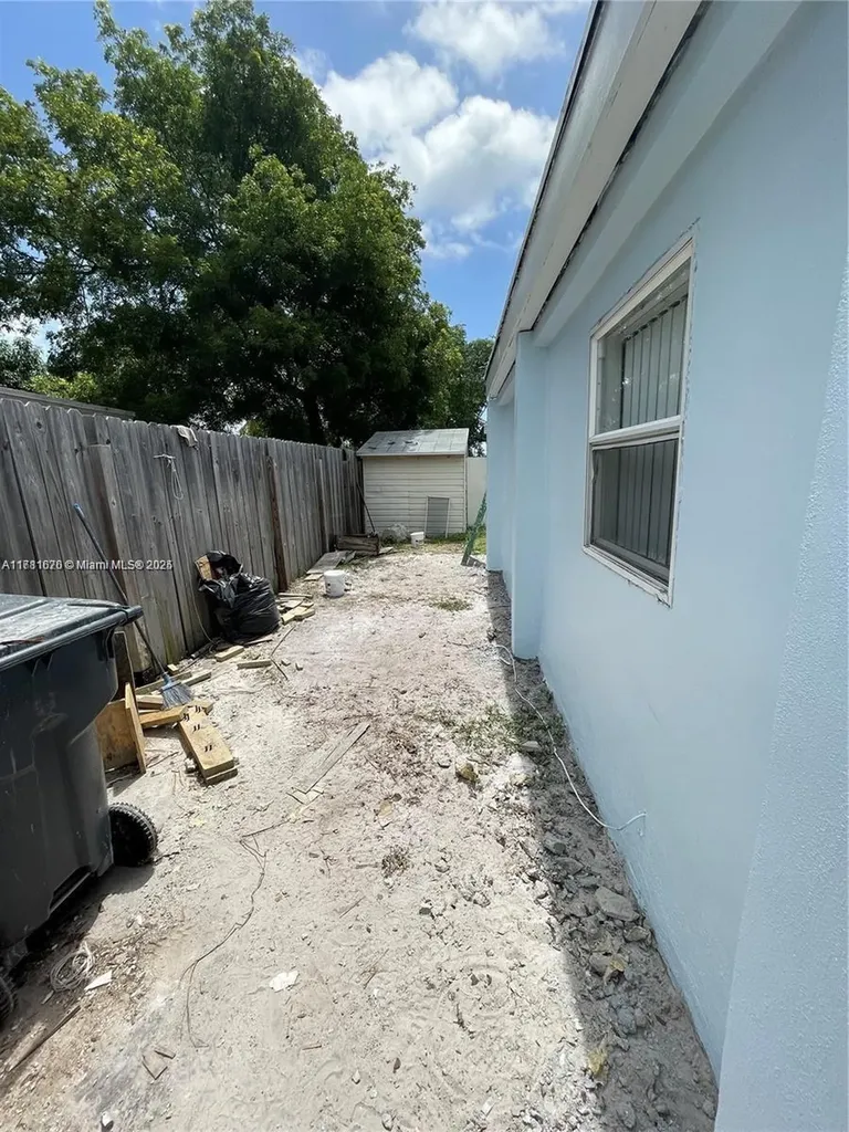 2435 Plunkett Street Hollywood FL 33020