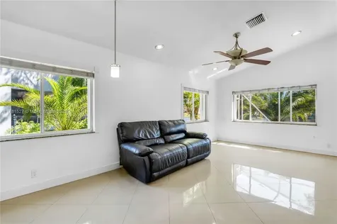 17588 SW 11th Street Pembroke Pines FL 33029