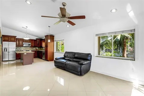 17588 SW 11th Street Pembroke Pines FL 33029