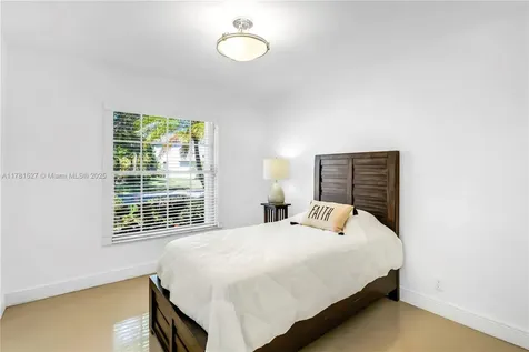 17588 SW 11th Street Pembroke Pines FL 33029