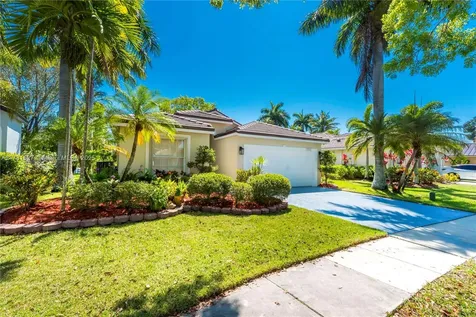 17588 SW 11th Street Pembroke Pines FL 33029