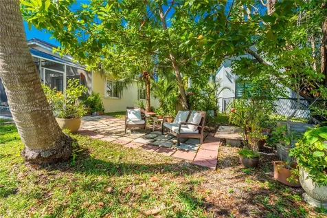 17588 SW 11th Street Pembroke Pines FL 33029