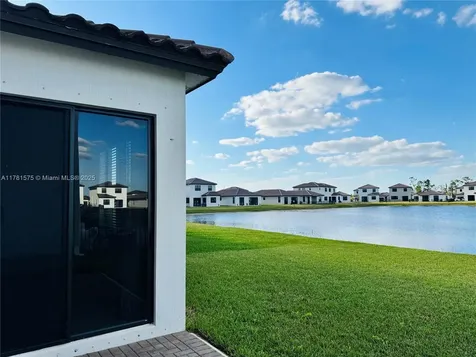 5661 Cerva Lane Ave Maria FL 34142