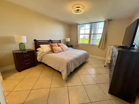 19501 E Country Club Drive Aventura FL 33180