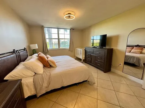 19501 E Country Club Drive Aventura FL 33180