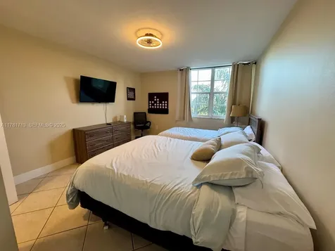 19501 E Country Club Drive Aventura FL 33180