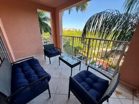 19501 E Country Club Drive Aventura FL 33180