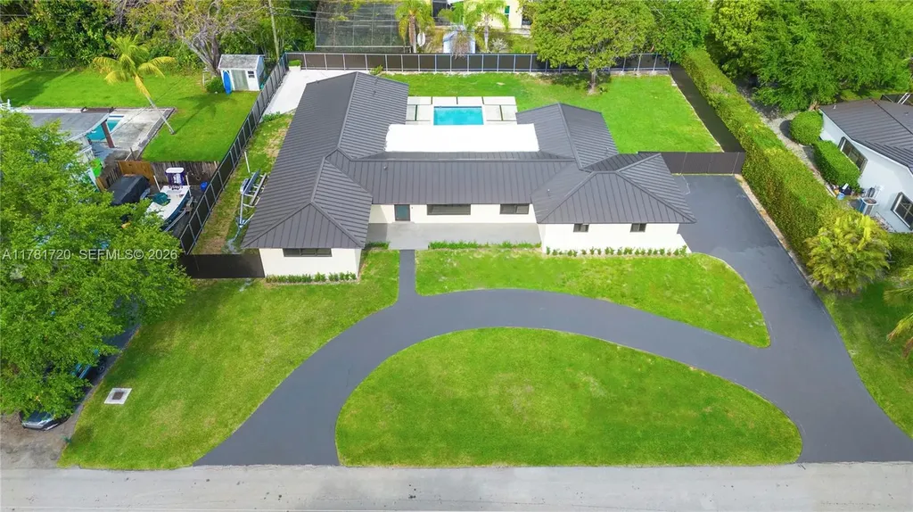 17020 SW 87th Court Palmetto Bay FL 33157