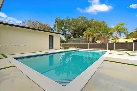 17020 SW 87th Court Palmetto Bay FL 33157