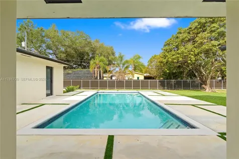 17020 SW 87th Court Palmetto Bay FL 33157
