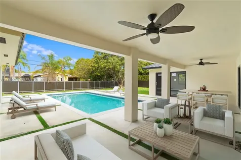 17020 SW 87th Court Palmetto Bay FL 33157