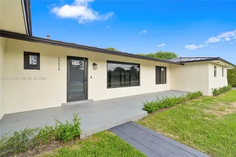 17020 SW 87th Court Palmetto Bay FL 33157