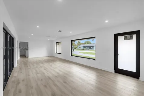 17020 SW 87th Court Palmetto Bay FL 33157