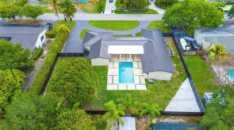 17020 SW 87th Court Palmetto Bay FL 33157