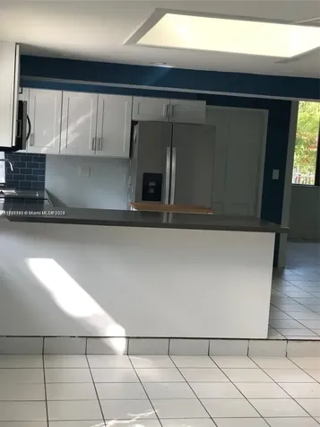 524 NE 160th Terrace Miami FL 33162