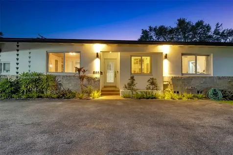 560 NE 106th Street Miami Shores FL 33138