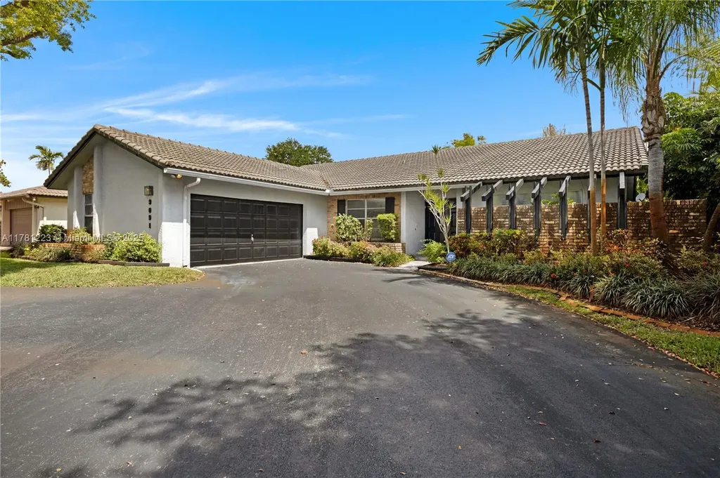 9091 NW 12th Street Plantation FL 33322