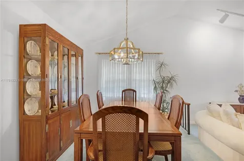 9091 NW 12th Street Plantation FL 33322