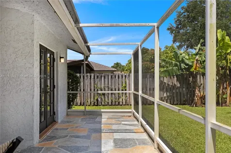 9091 NW 12th Street Plantation FL 33322