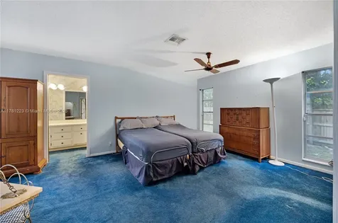 9091 NW 12th Street Plantation FL 33322