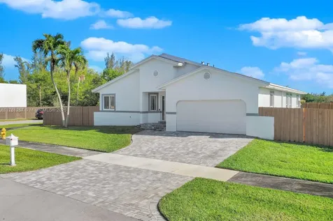 7840 SW 197th Terrace Cutler Bay FL 33189