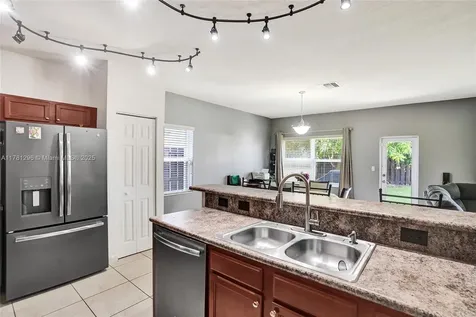 3371 NE 1st Street Homestead FL 33033