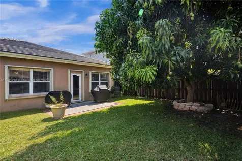 3371 NE 1st Street Homestead FL 33033
