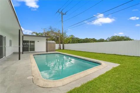 8626 Southampton Drive Miramar FL 33025