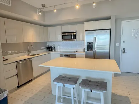 2600 E Hallandale Beach Boulevard Hallandale Beach FL 33009