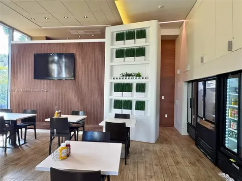 2600 E Hallandale Beach Boulevard Hallandale Beach FL 33009