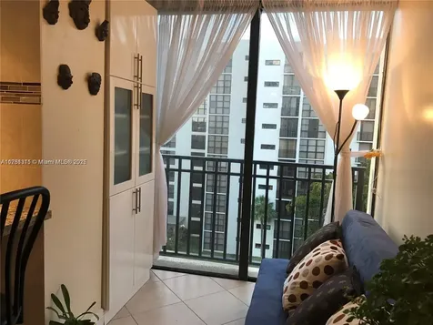 17011 N Bay Road Sunny Isles Beach FL 33160