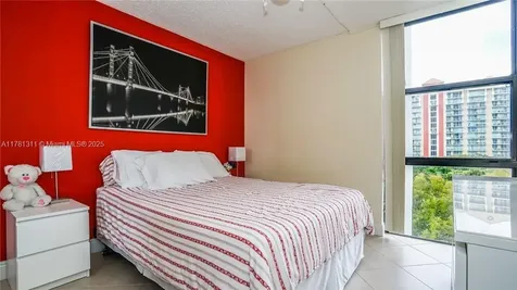 17011 N Bay Road Sunny Isles Beach FL 33160
