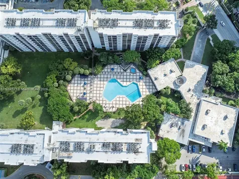 17011 N Bay Road Sunny Isles Beach FL 33160