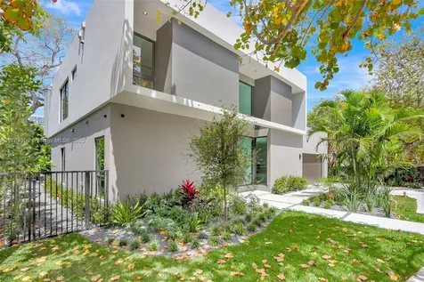 2851 W Trade Avenue Miami FL 33133