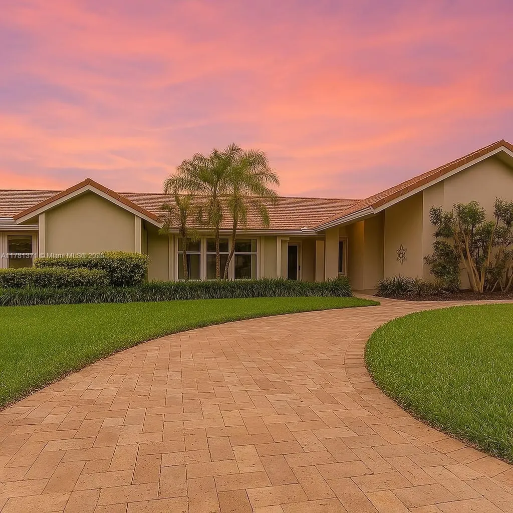 15624 SW 82nd Court Palmetto Bay FL 33157